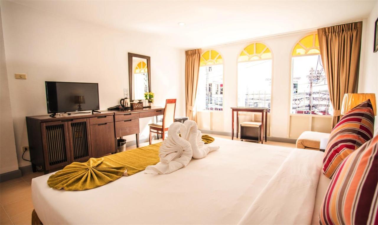 Sino House Patong Hotel Екстериор снимка