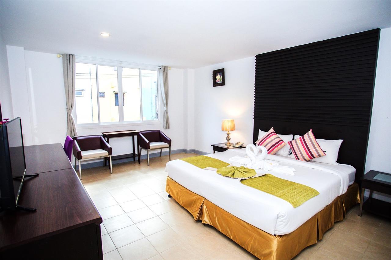 Sino House Patong Hotel Екстериор снимка